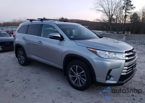 2019 Toyota Highlander Xle from USA, damaged, VIN 5TDJZRFH4KS574449